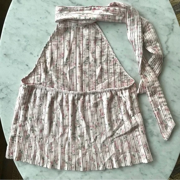 Wayf Floral Halter Top, accordion pleats, tie around neck,pink camellias, S, EUC - Picture 7 of 11